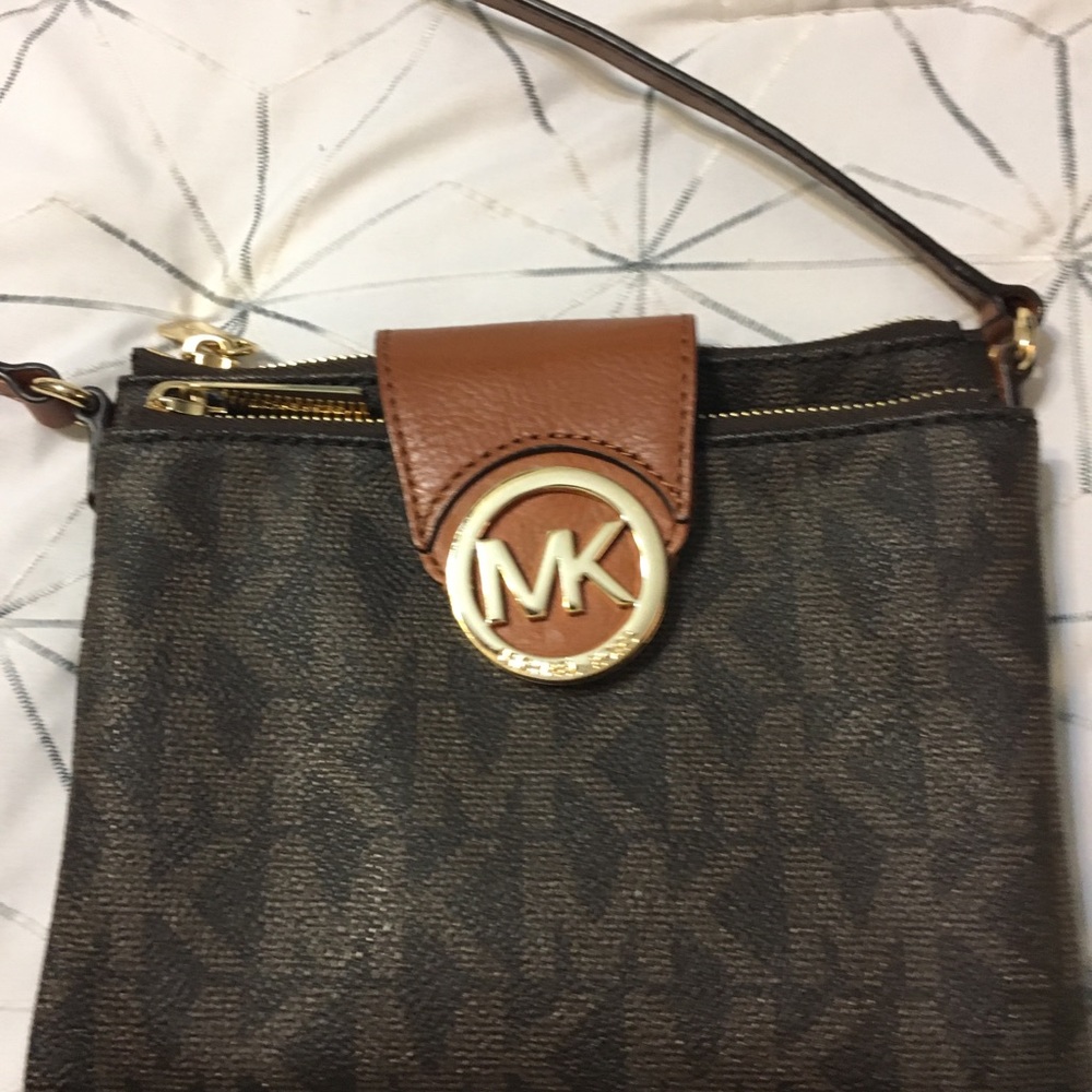 Michael Kors brown bag